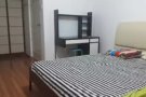 短租 日租房 靠近文理地铁站10分钟左右，干净人少主人房和普通房都有 欢迎咨询