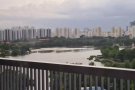 复式公寓靠湖畔地铁站出售
