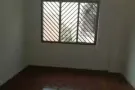 麦坡申路，对面是加冷轻工业区  现有男搭房出租，靠近波动巴西地铁站