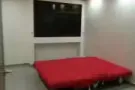 刚拿的房子靠近地铁站。夫妻房出租