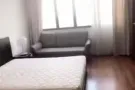 近@阿欲尼地铁走路两分钟泳池公寓空调主人房出租93578778