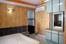 后港近地铁站超大主人房，900水电网全包，8月1号入住。