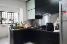 靠近地铁站5房式 光线充足 高楼 