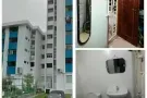 女生宿舍：1女生住1小间房：有窗口 门可锁