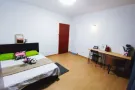 紫线花拉公园普通房出租 无中介费 带阳台空间大