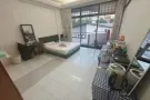 马里士他公寓招女搭房
