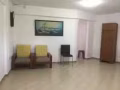 湖畔地鐵站附近有普通房出租