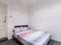 实龙岗地铁站排屋出租$600+, 无屋主，实龙岗体育场和游泳池旁边，交通便利