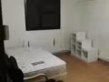 2分钟中峇鲁地铁站大普通房（3人间）招1名男搭房，$380/月，单人床