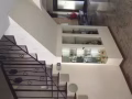 走路五分鐘到阿裕尼地鐵站或者走路五分鐘巴耶利峇地鐵站有普通房出租