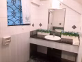 索美赛地铁站有超大主人房出租