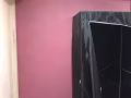 招一名女生，月租400包水電網，兀蘭地鐵站步行五分鐘安靜小房間出租！有窗！