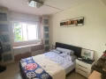SENGKANG EAST WAY 大号普通房出租。5房室祖屋家具齐全。无中介费！