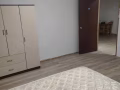 406勿洛中心大间普通房出租1250/1150，6月30号入住，可以报本屋地址，床，衣柜，空调，人少安静有需要联系电话。
